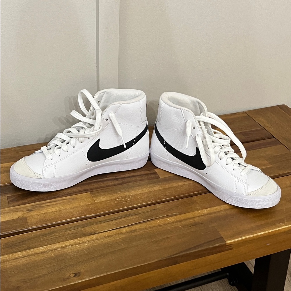Nike White and Black High-Tops - Picture 7 of 9